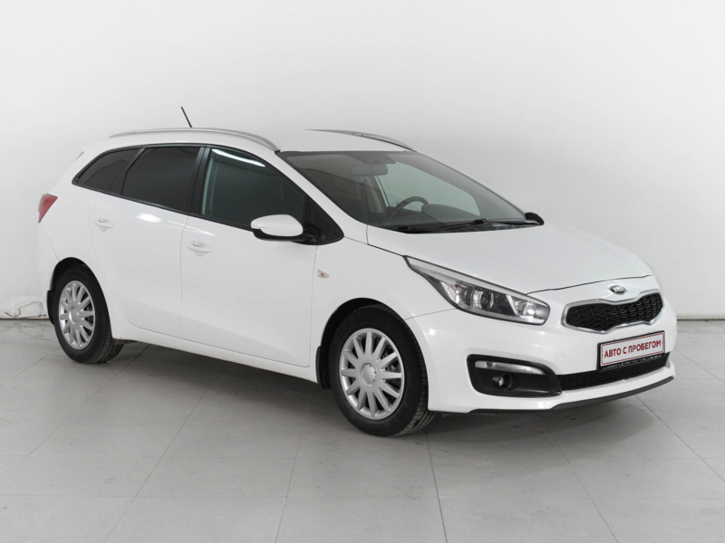 Kia Ceed, II Рестайлинг 2015 с пробегом 161 800 км.