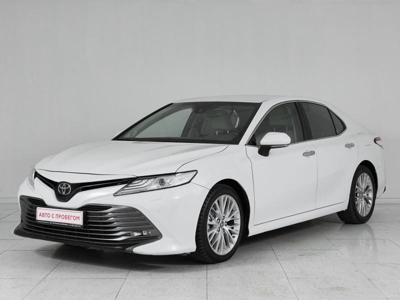 Toyota Camry, VIII (XV70) 2020 с пробегом 87 500 км.