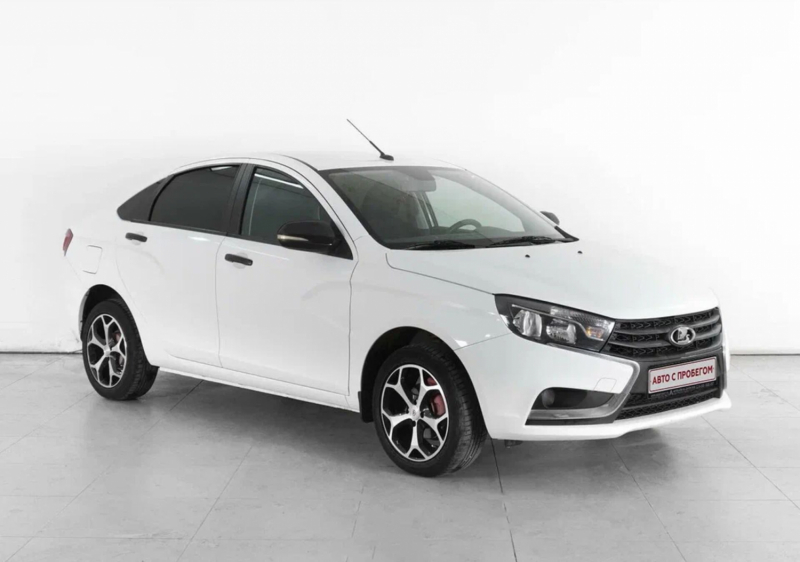 LADA (ВАЗ) Vesta, I 2017 с пробегом 102 693 км.