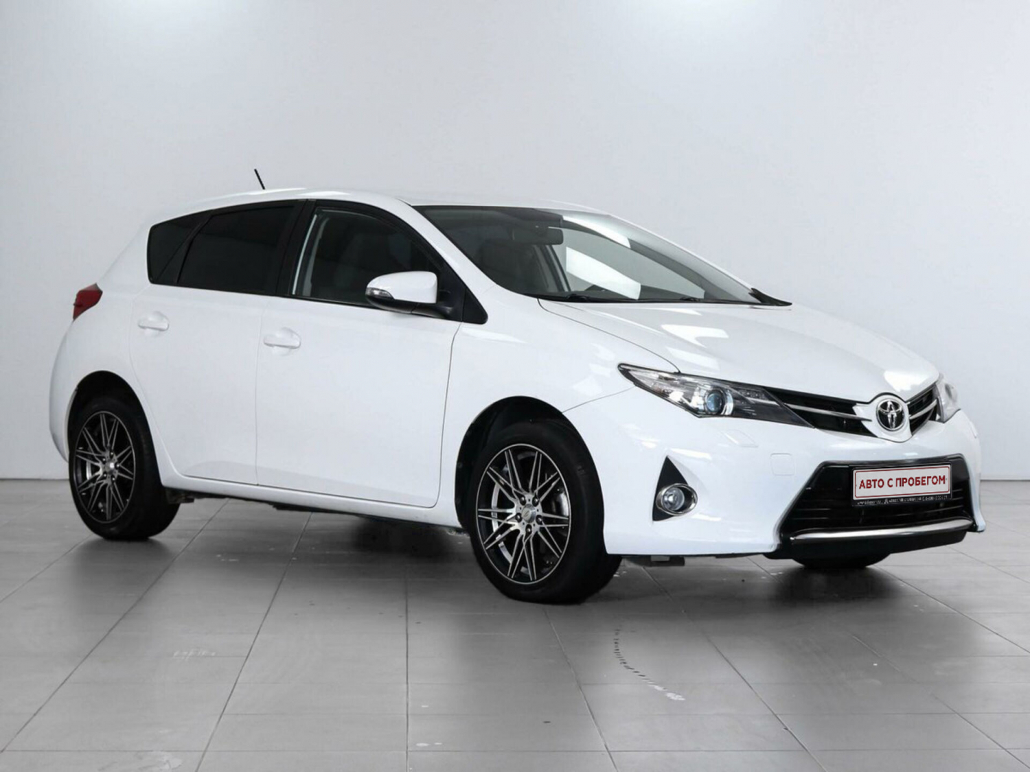 Toyota Auris, 2013 г.