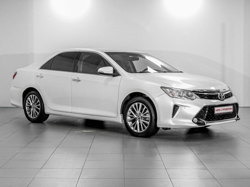 Toyota Camry, VII (XV50) Рестайлинг 2016 с пробегом 114 600 км.