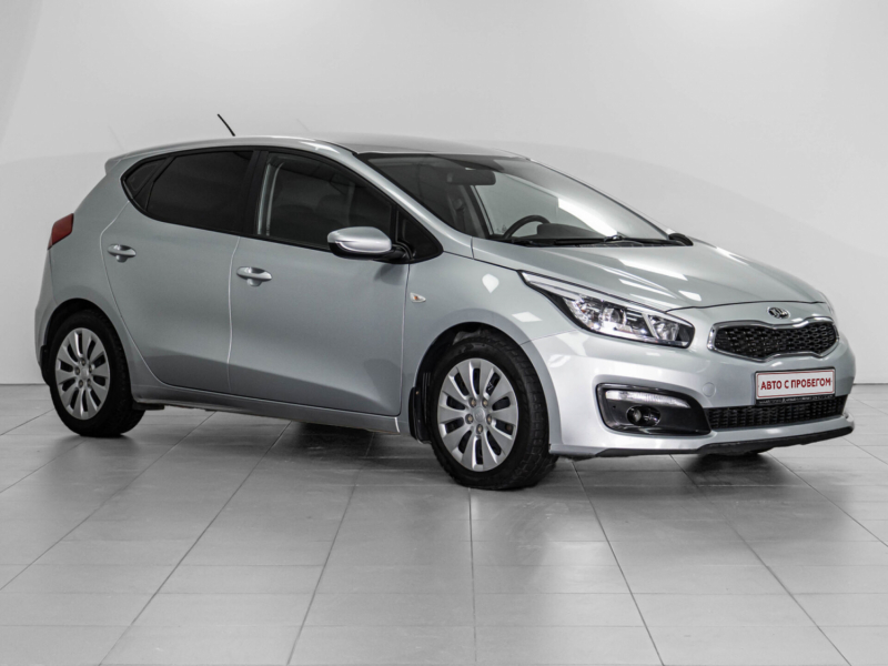 Kia Ceed, II Рестайлинг 2016 с пробегом 108 300 км.