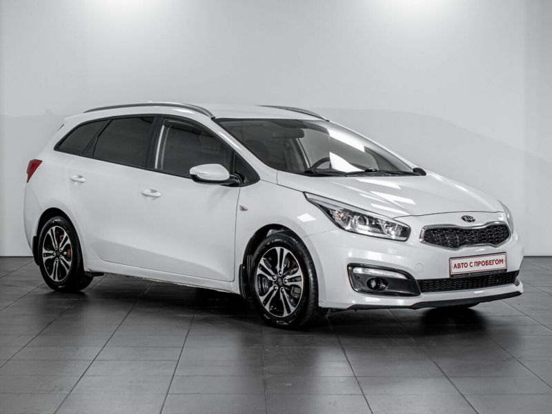 Kia Ceed, II Рестайлинг 2017 с пробегом 99 400 км.