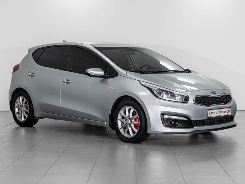 Kia Ceed, II Рестайлинг 2018 с пробегом 115 400 км.