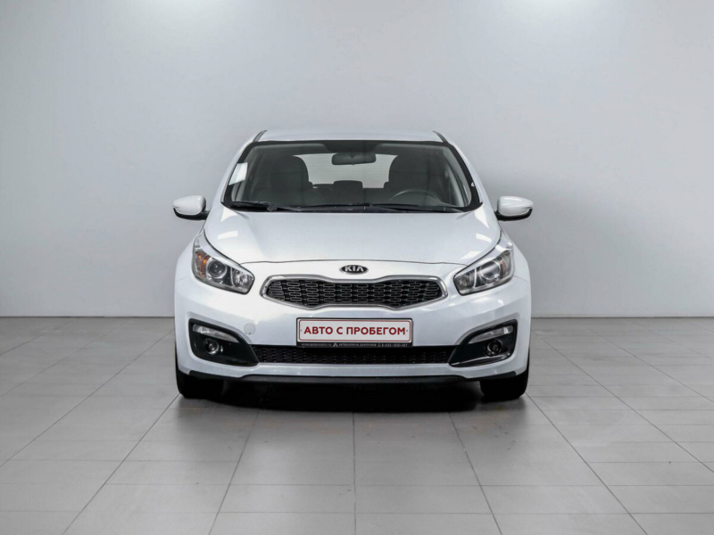 Kia Ceed, II Рестайлинг 2017 с пробегом 106 400 км.