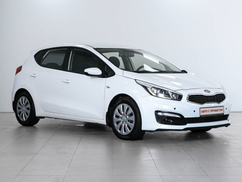 Kia Ceed, II Рестайлинг 2018 с пробегом 133 100 км.