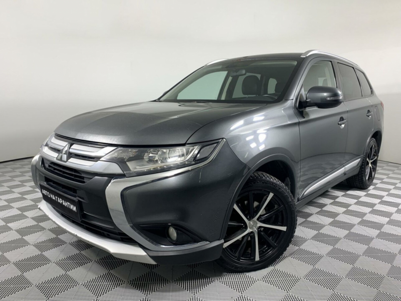 Mitsubishi Outlander, 2015 г.