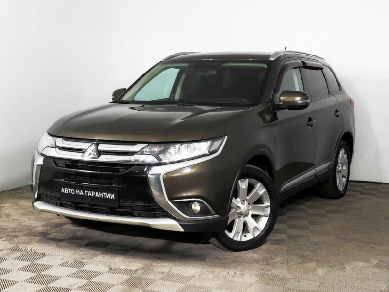 Mitsubishi Outlander, 2015 г.