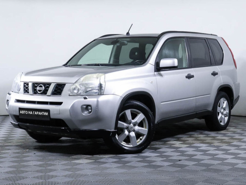 Nissan X-Trail, II 2008 с пробегом 200 000 км.