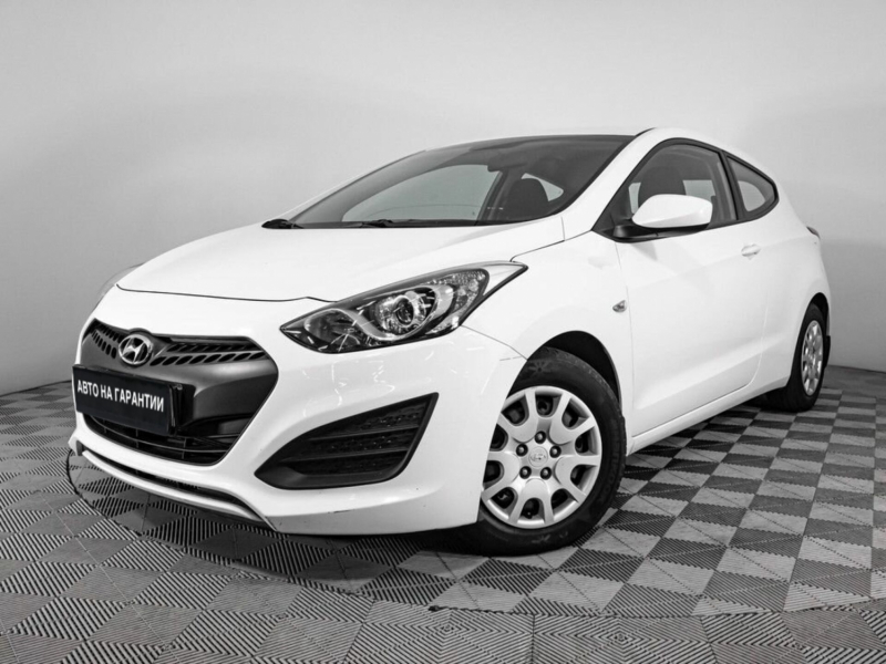 Hyundai i30, II 2013 с пробегом 87 500 км.