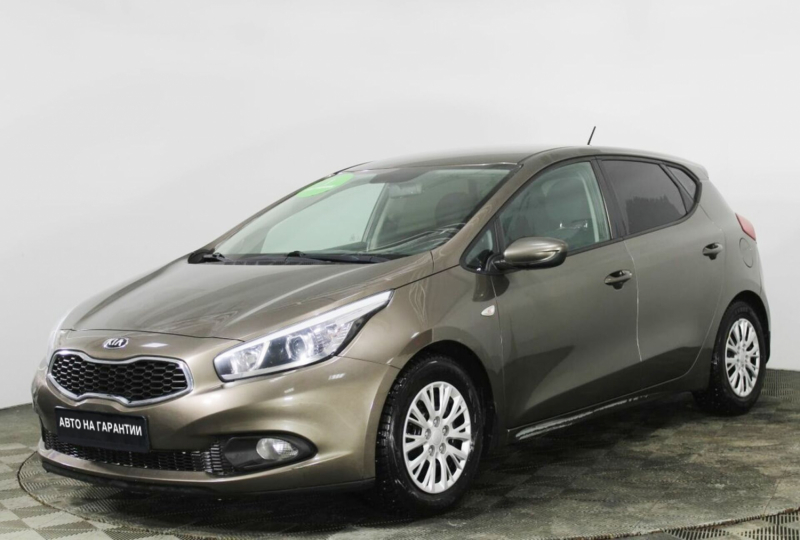 Kia Ceed, II 2014 с пробегом 101 000 км.