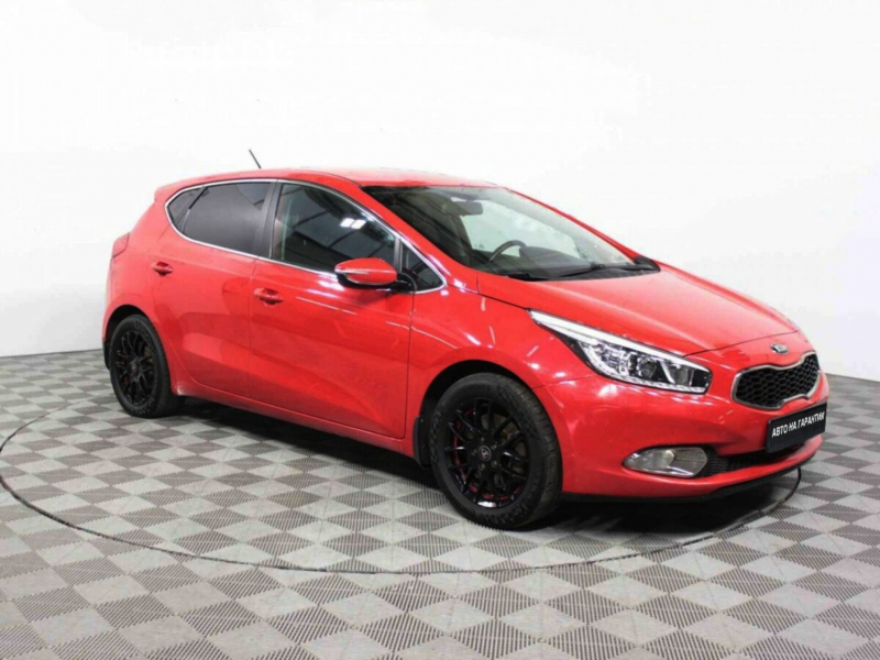 Kia Ceed, II 2014 с пробегом 77 000 км.