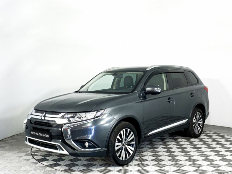 Mitsubishi Outlander, III Рестайлинг 3 2019 с пробегом 73 000 км.