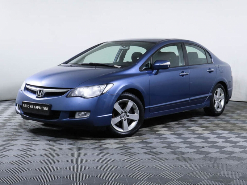 Honda Civic, VIII 2008 с пробегом 101 000 км.