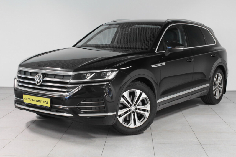 Volkswagen Touareg, III 2020 с пробегом 22 700 км.