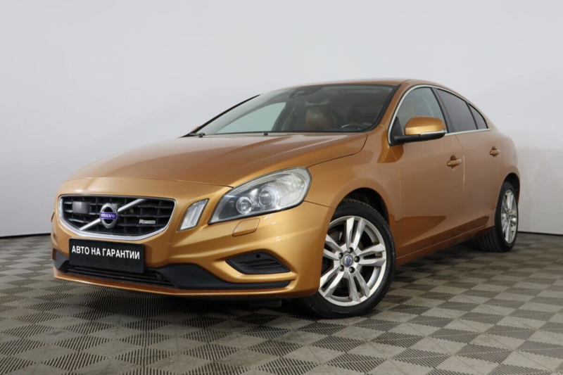 Volvo S60, II 2011 с пробегом 119 000 км.