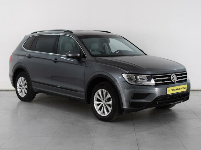 Volkswagen Tiguan, II 2018 с пробегом 61 400 км.