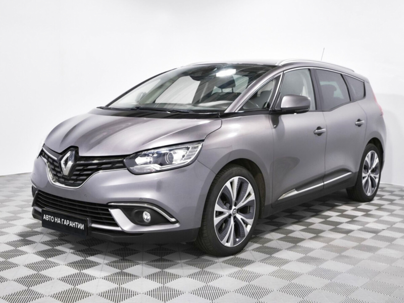 Renault Scenic, IV 2017 с пробегом 54 000 км.