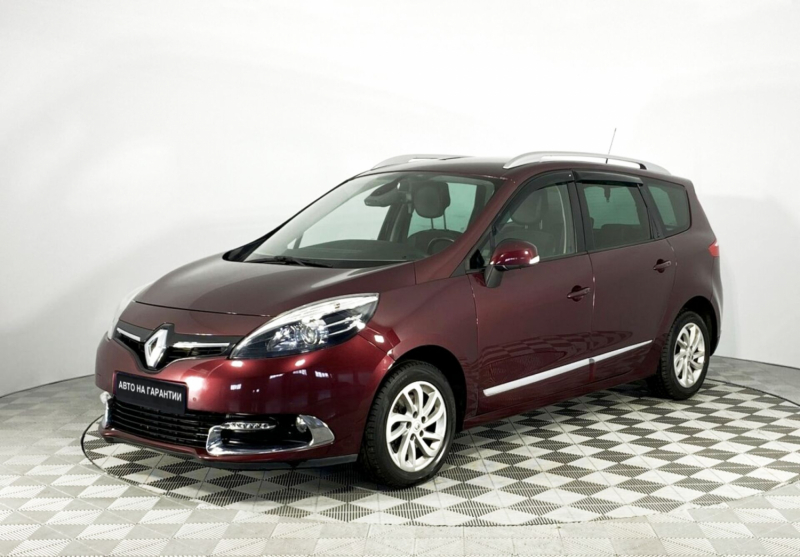 Renault Scenic, III Рестайлинг 2 2015 с пробегом 88 000 км.