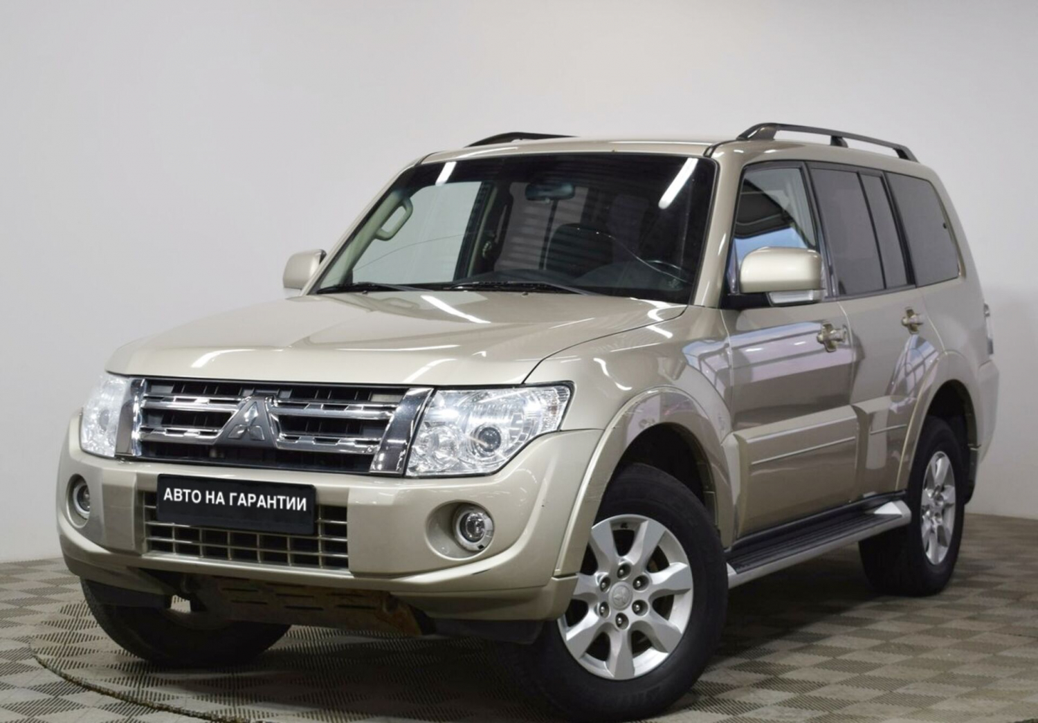 Mitsubishi Pajero, 2013 г.