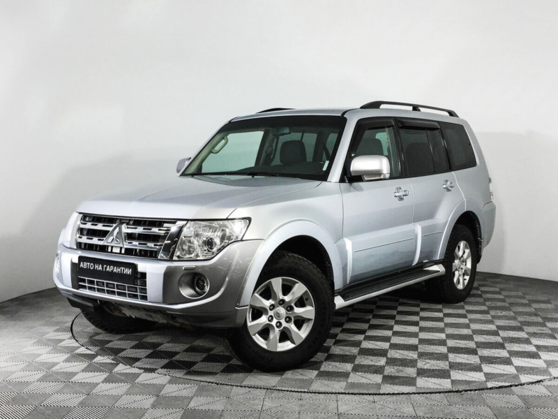 Mitsubishi Pajero, IV Рестайлинг 1 2013 с пробегом 70 000 км.