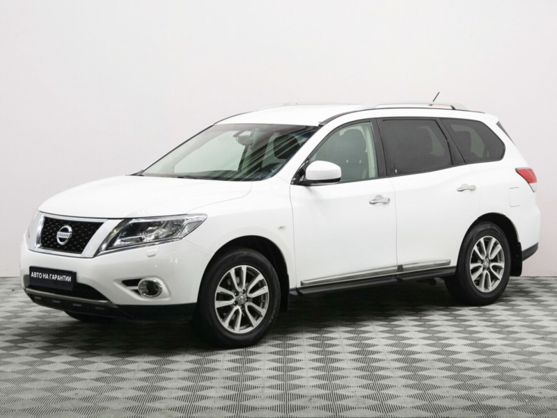 Nissan Pathfinder, IV 2014 с пробегом 79 000 км.