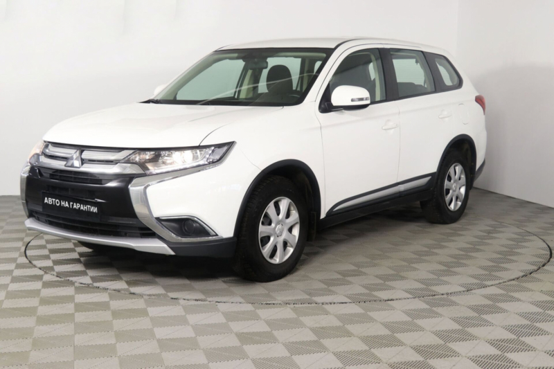 Mitsubishi Outlander, 2017 г.