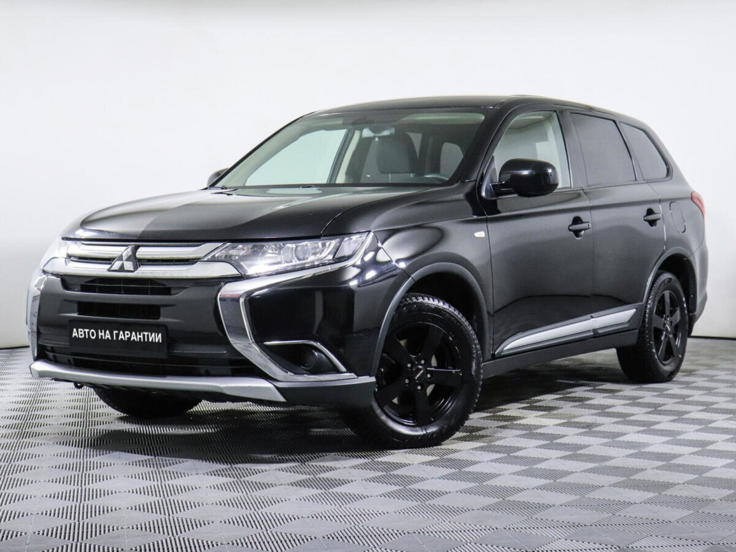 Mitsubishi Outlander, 2017 г.