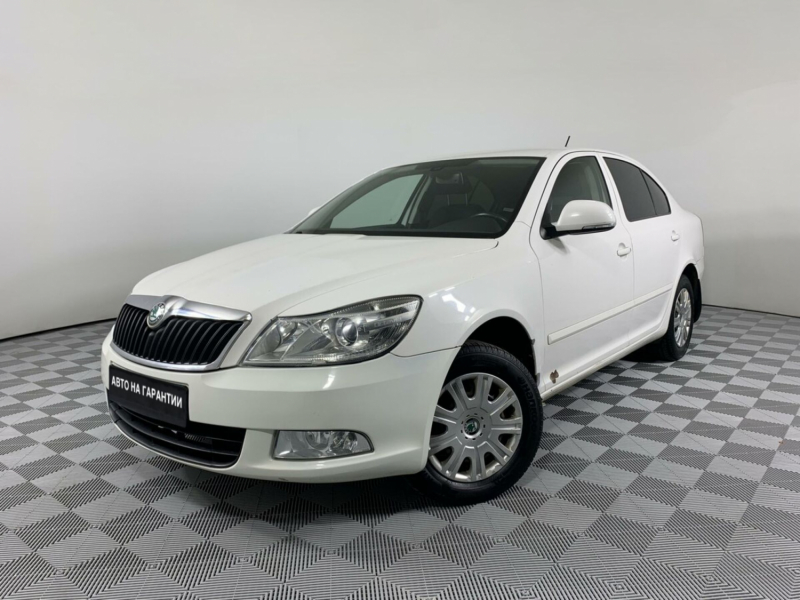 Skoda Octavia, II (A5) Рестайлинг 2012 с пробегом 127 000 км.