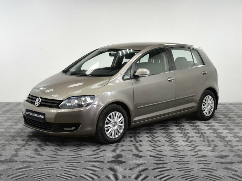 Volkswagen Golf Plus, II 2011 с пробегом 109 000 км.