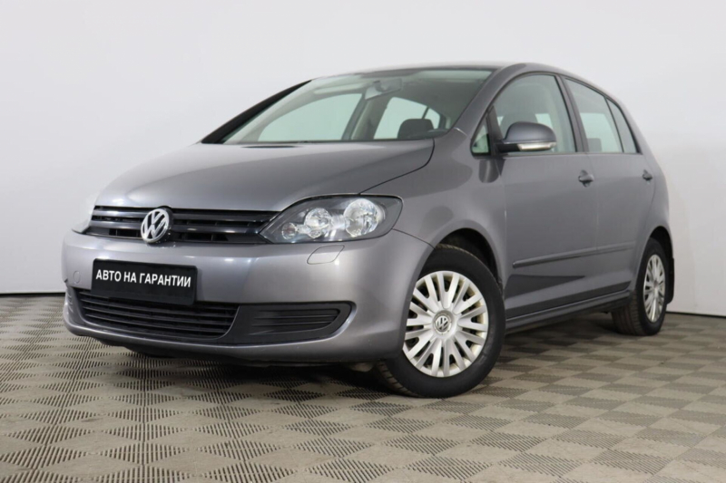 Volkswagen Golf Plus, II 2012 с пробегом 91 000 км.