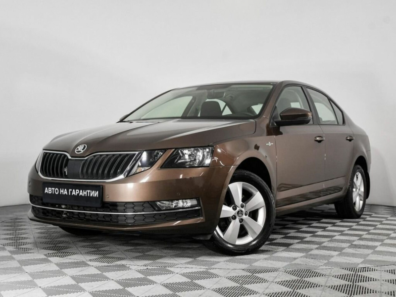 Skoda Octavia, III (A7) Рестайлинг 2018 с пробегом 43 800 км.