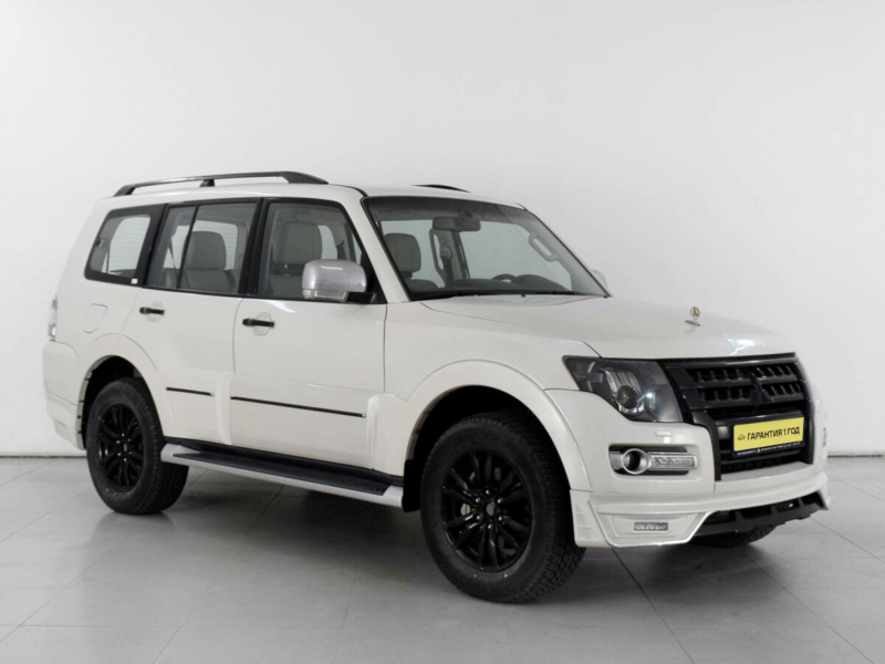 Mitsubishi Pajero, IV Рестайлинг 2 2020 с пробегом 25 000 км.