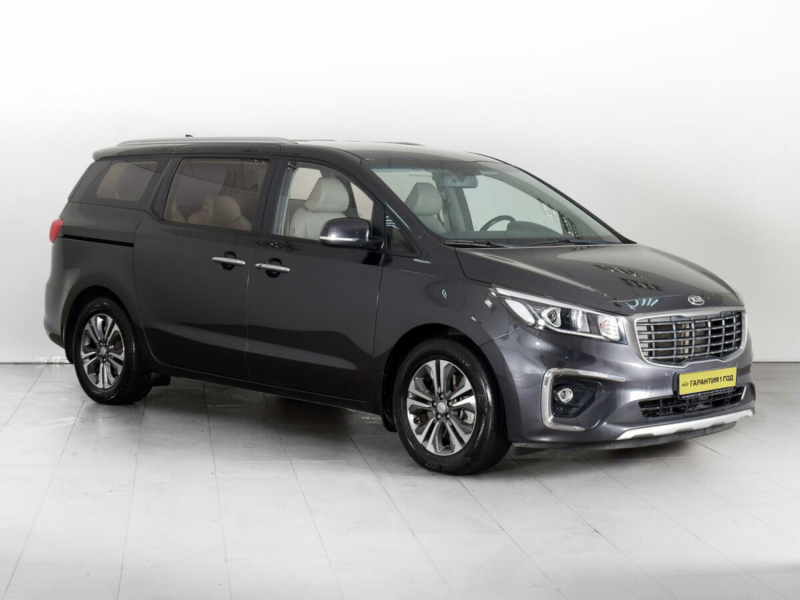 Kia Carnival, III 2019 с пробегом 52 000 км.