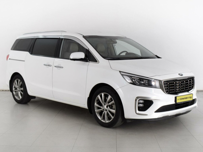 Kia Carnival, III 2018 с пробегом 65 000 км.