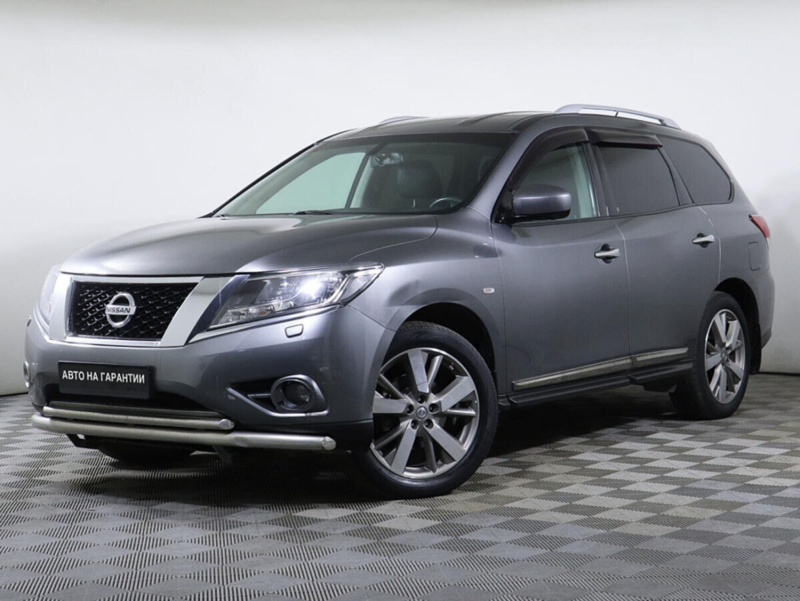 Nissan Pathfinder, 2015 г.