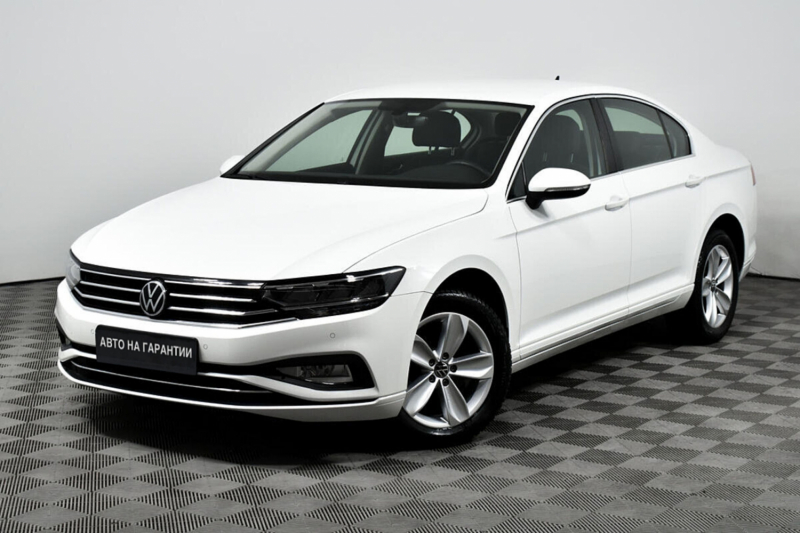 Volkswagen Passat, B8 Рестайлинг 2021 с пробегом 25 100 км.