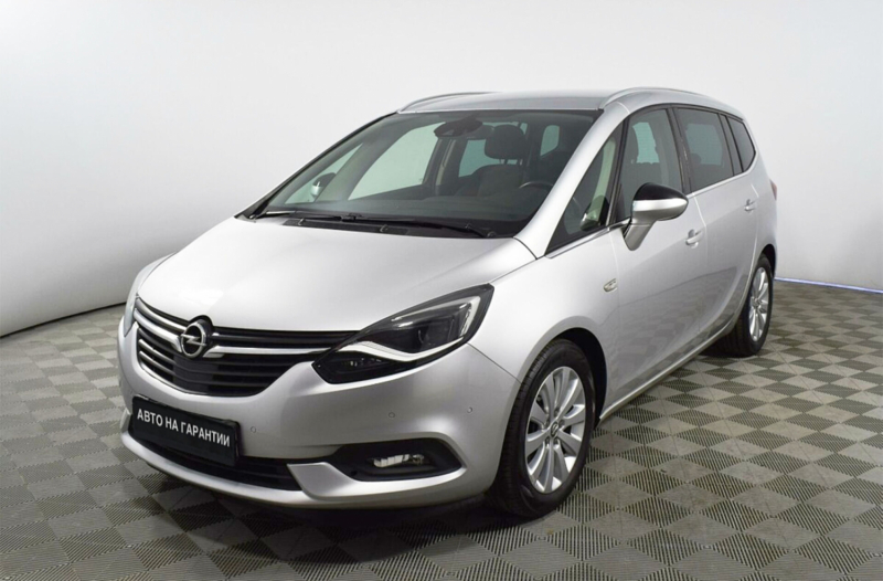 Opel Zafira, C Рестайлинг 2017 с пробегом 80 900 км.