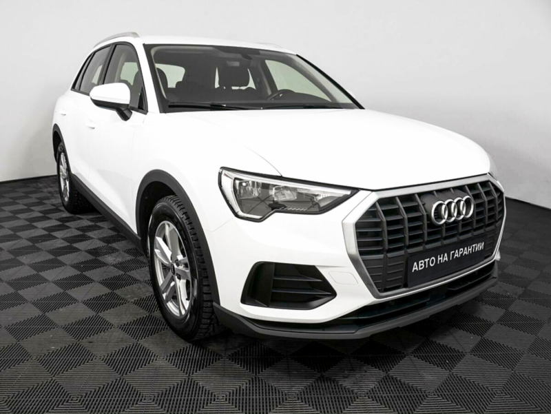 Audi Q3, II (F3) 2021 с пробегом 30 700 км.