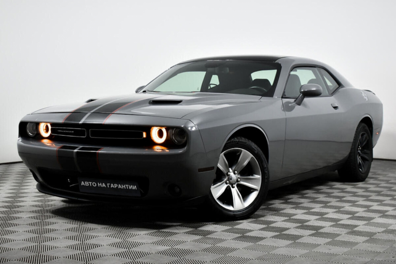 Dodge Challenger, III рестайлинг 2017 с пробегом 79 000 км.