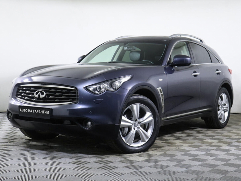 Infiniti FX, II (S51) 2010 с пробегом 137 000 км.