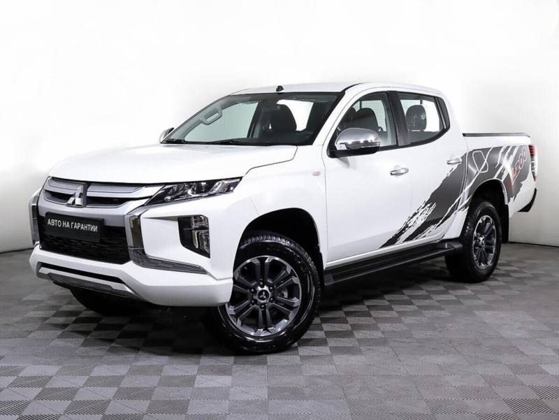 Mitsubishi L200, V Рестайлинг 2022 с пробегом 150 км.