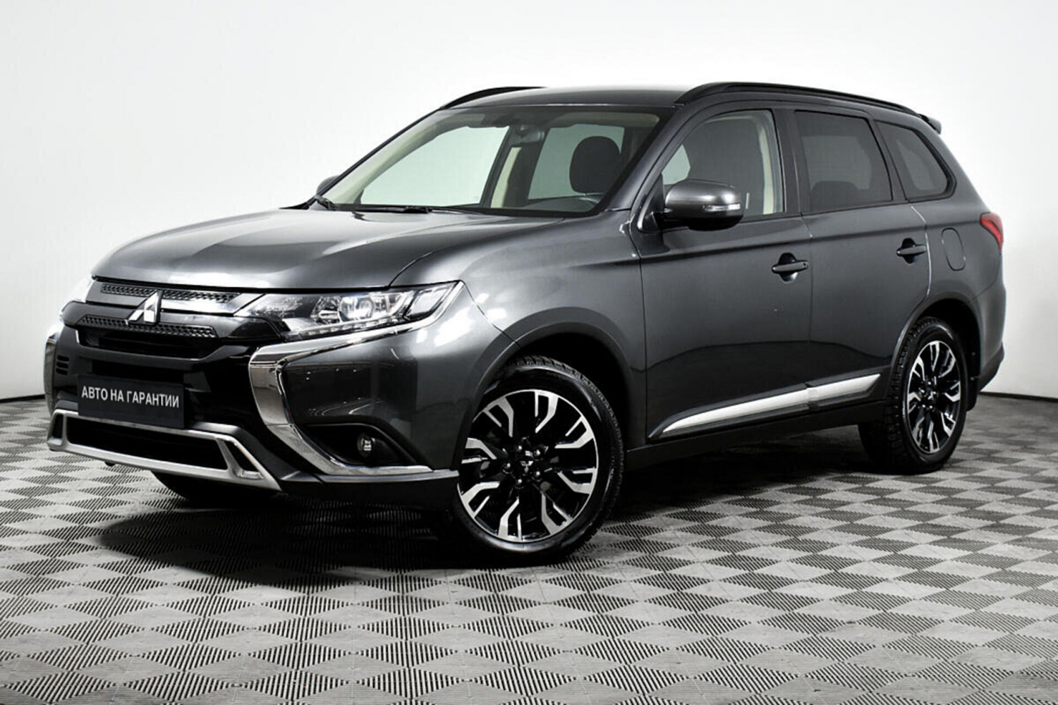 Mitsubishi Outlander, 2021 г.