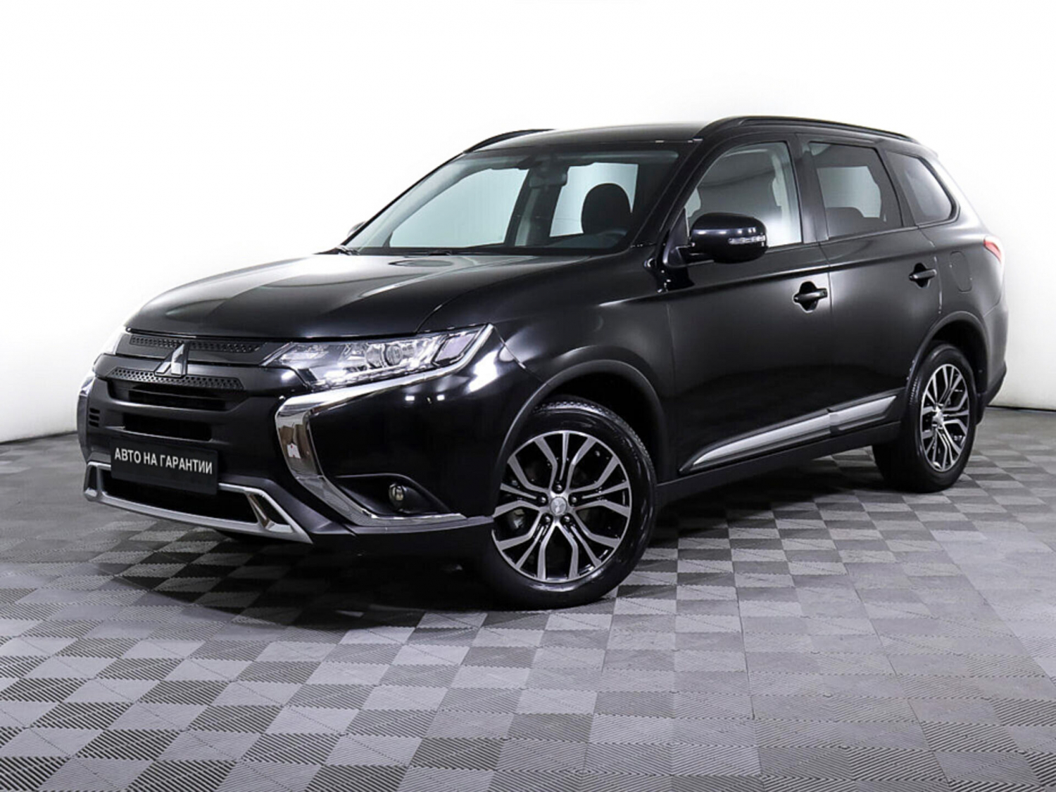 Mitsubishi Outlander, 2022 г.