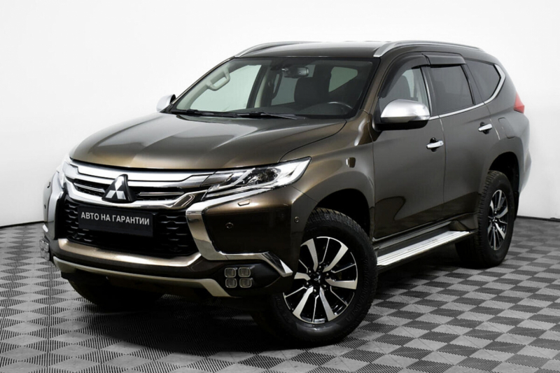 Mitsubishi Pajero Sport, 2017 г.