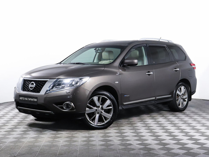 Nissan Pathfinder, 2014 г.