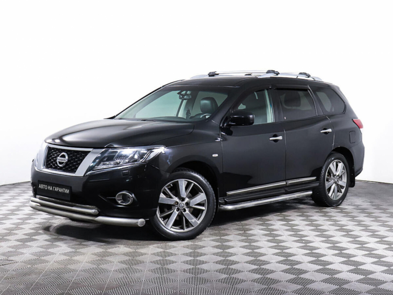 Nissan Pathfinder, 2015 г.