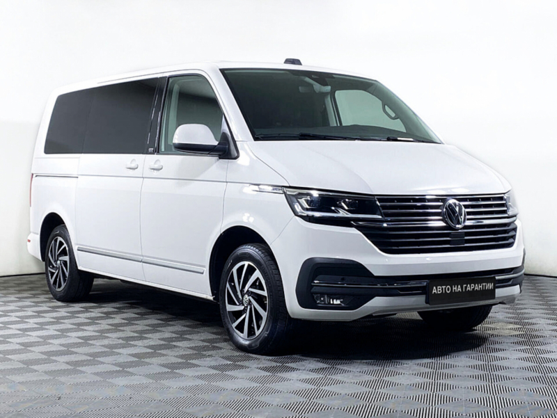 Volkswagen Multivan, T6 Рестайлинг 2019 с пробегом 52 400 км.