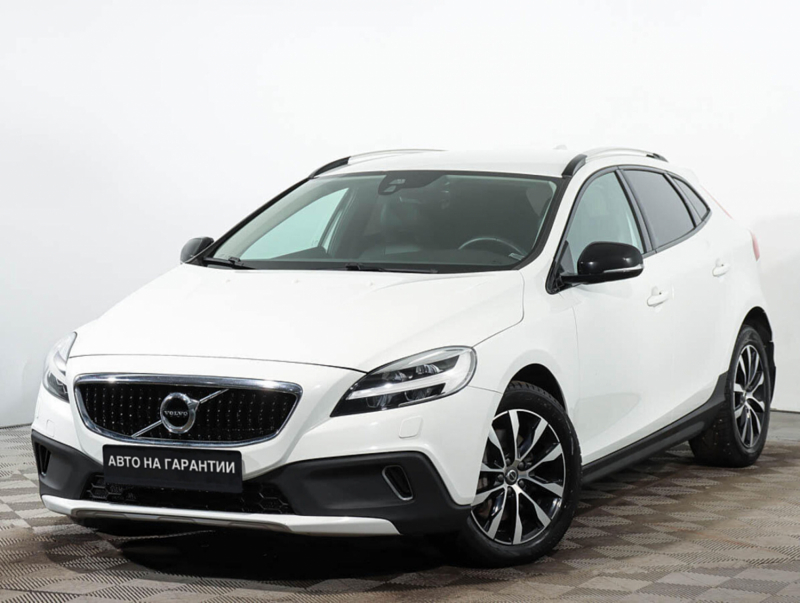 Volvo V40 Cross Country, I Рестайлинг 2019 с пробегом 41 000 км.