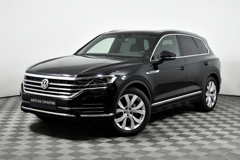 Volkswagen Touareg, III 2018 с пробегом 52 400 км.